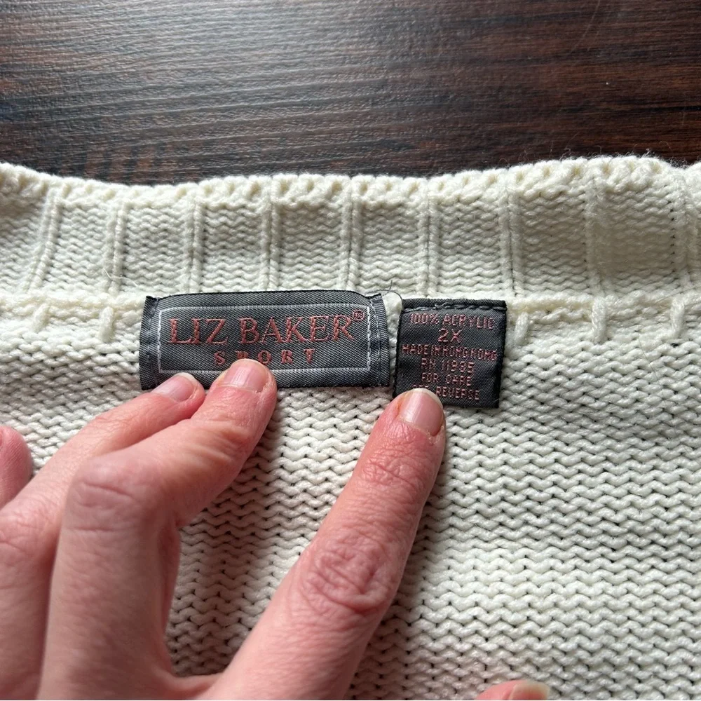 [Liz Baker] White Button Cardigan - Picture 8 of 9